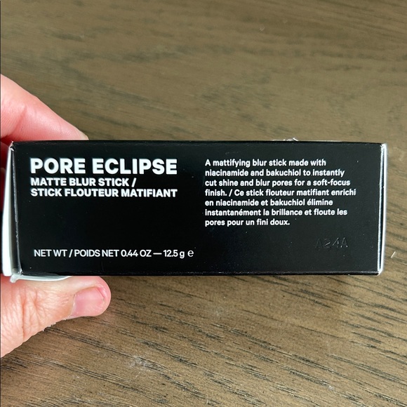 NEW IN BOX Milk Makeup Pore Eclipse Matte Blur Stick - Picture 1 of 1